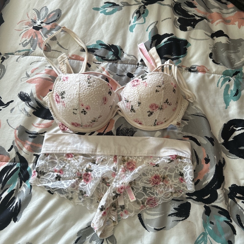 VS FLoral Lingerie Set